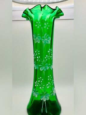 AMAZING Antique Moser Hand Blown Emerald Glass Vase w Hand Painted Enamel
